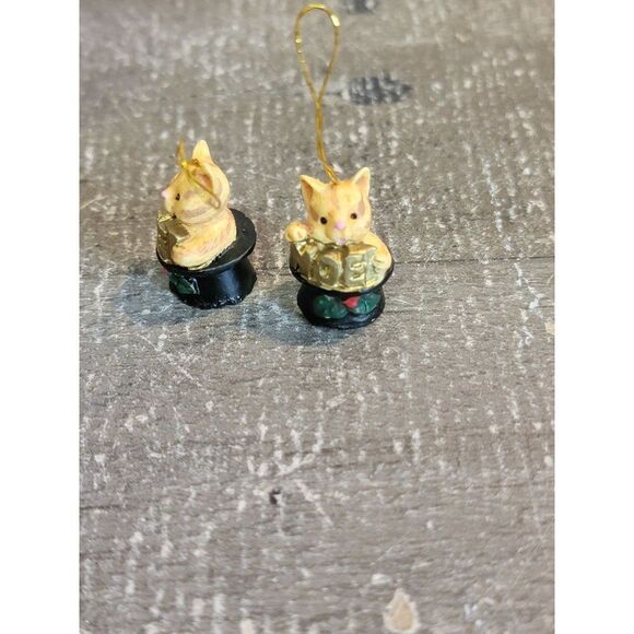 Mini tabby cat Noel mistletoe hat ornament set Xmas decor - Picture 2 of 4